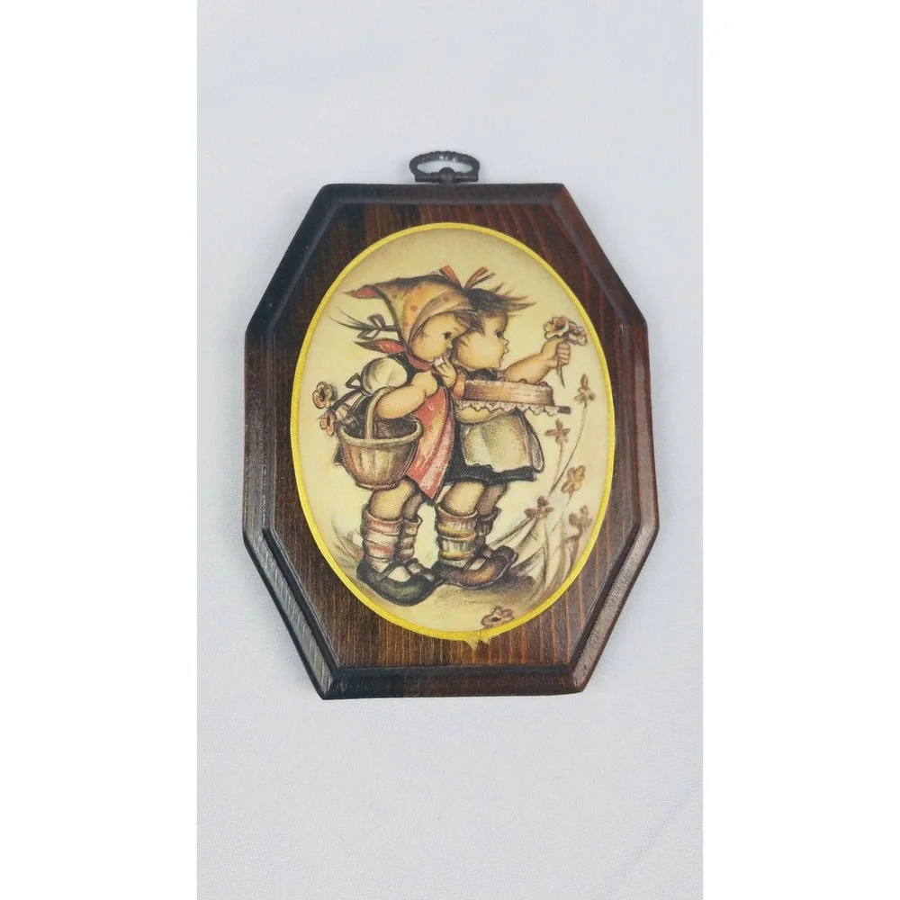 Vtg beaded domed wooden wall hanging decor two kids picking‎ flowers farmhouse